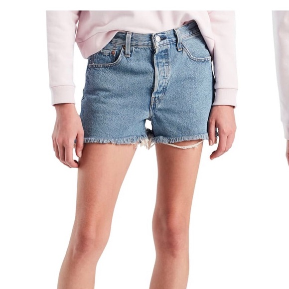 levi's cutoff denim shorts